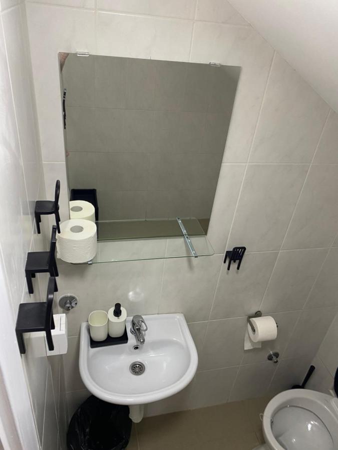 Omis Rooms Pančevo Extérieur photo